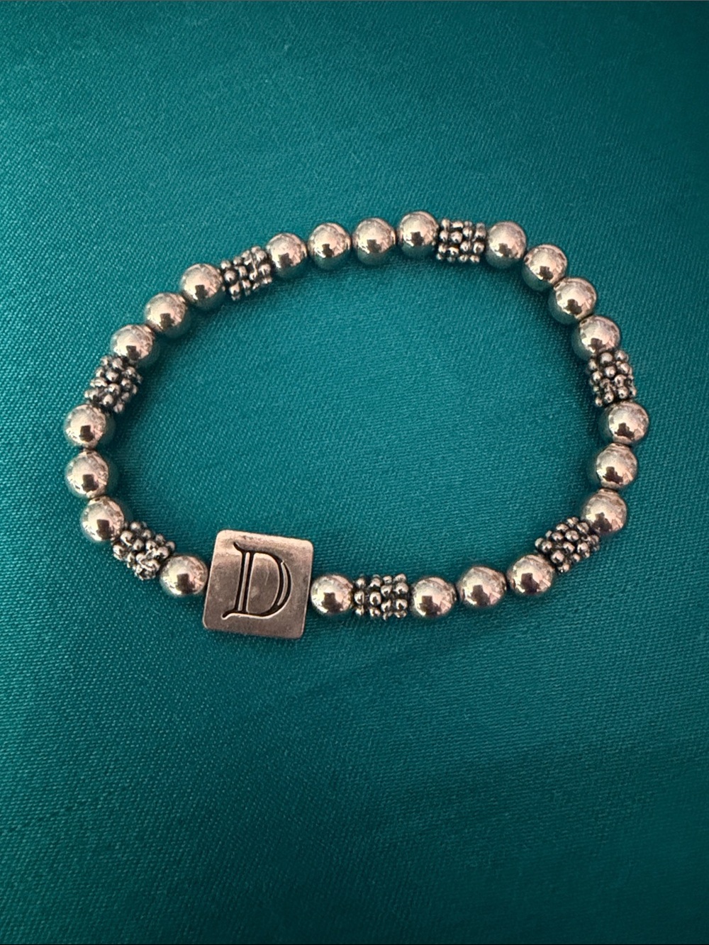 Beautiful Silver Beaded Stretchy D Bracelet